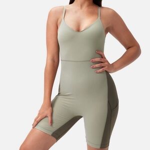 Outdoor Voices 8" Bodysuit